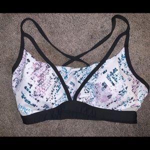 Saoirse Sports Bra by Fabletics